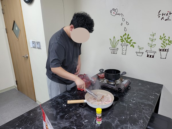 썸네일 이미지