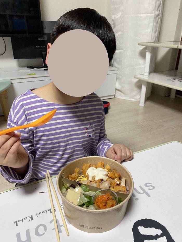 썸네일 이미지