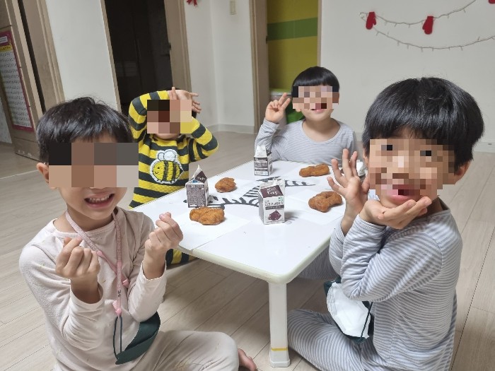 썸네일 이미지