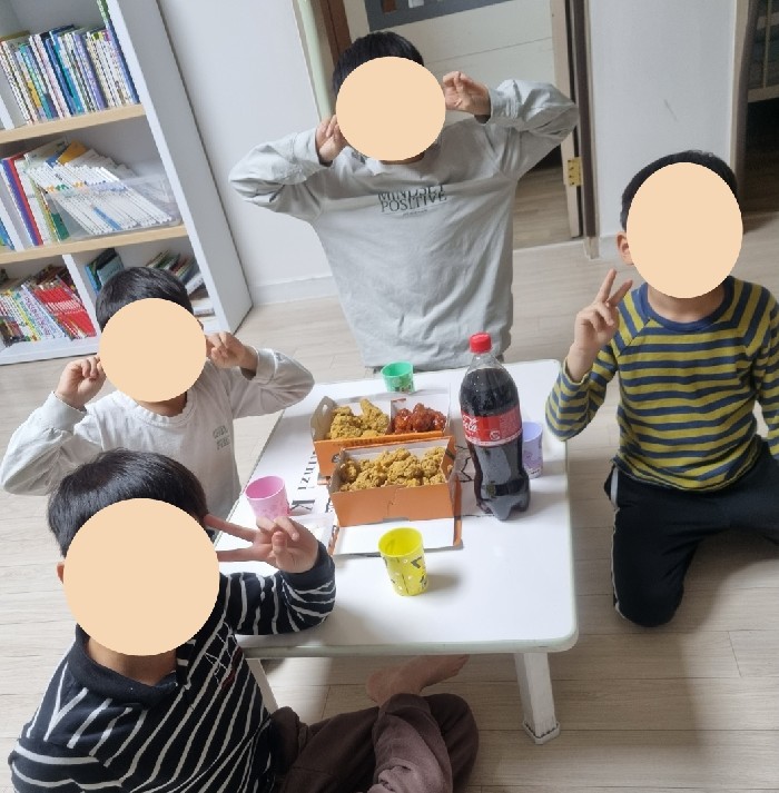 썸네일 이미지