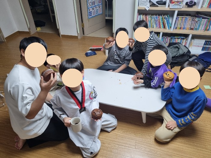 썸네일 이미지