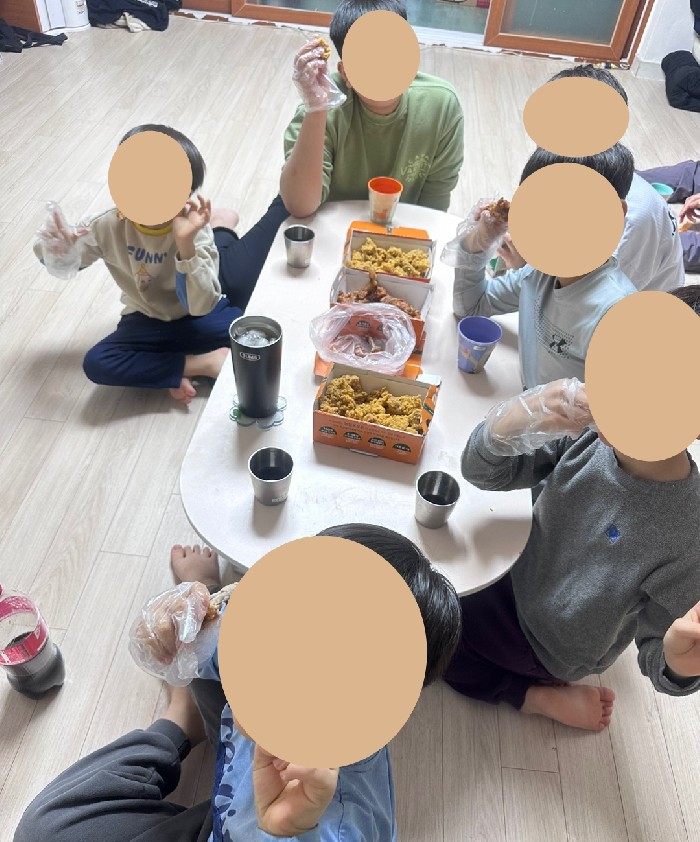 썸네일 이미지
